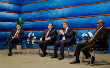 Leonel valora diálogo “cordial y respetuoso” con comisión oficial y sostiene que los sacrificios debe asumirlos el Gobierno y ser comunicados con transparencia