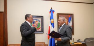 Ministro Andrés Bautista juramenta a Carlos Alessandry Roa Howley como director ejecutivo del Plan San Juan