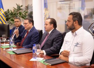 Paliza llama a la unidad nacional por crisis global durante reunión con Leonel