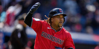 José Ramírez alcanza las 300 bases robadas y hace historia con Cleveland en MLB