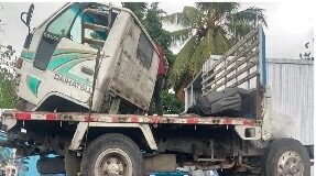 Policía recupera mediante labores de inteligencia y seguimiento en San Cristóbal camión robado en La Vega
