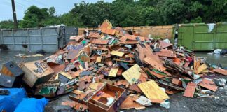 Ministerio Público y Policía destruyen más de 300 máquinas tragamonedas en San Cristóbal
